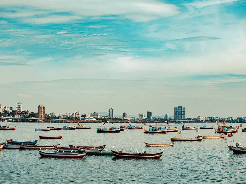 Cheap full service flights from European cities to Mumbai, India from €338
