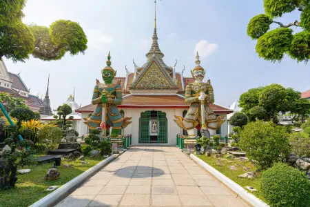 HIT! Cheap direct flights from Bangkok, Thailand to London from £122 one way
