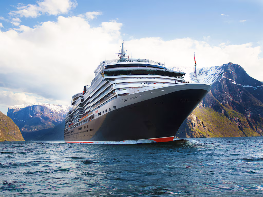 LAST MINUTE! Premium Luxury Western Mediterranean cruise from Rome to Barcelona for €1000 (15 Days)